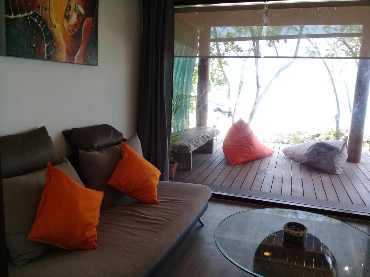 Castaway Surf Retreat 1 Hotel Sekongkang Luaran gambar